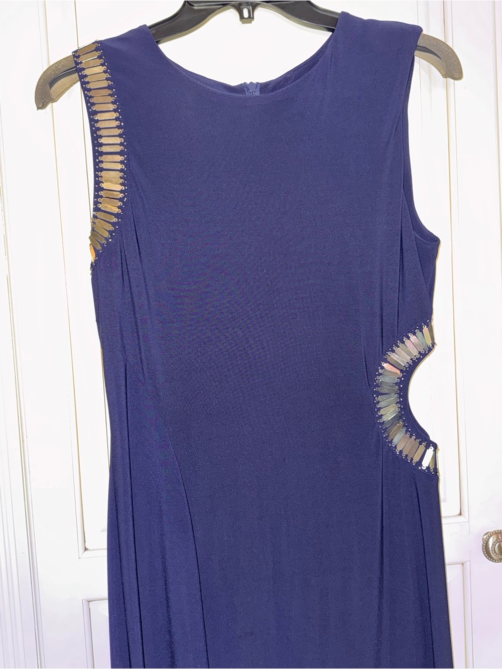 Sleeveless Navy Evening Gown with Side Embellishment Size 6 Formal Wedding Date - Picture 2 of 7